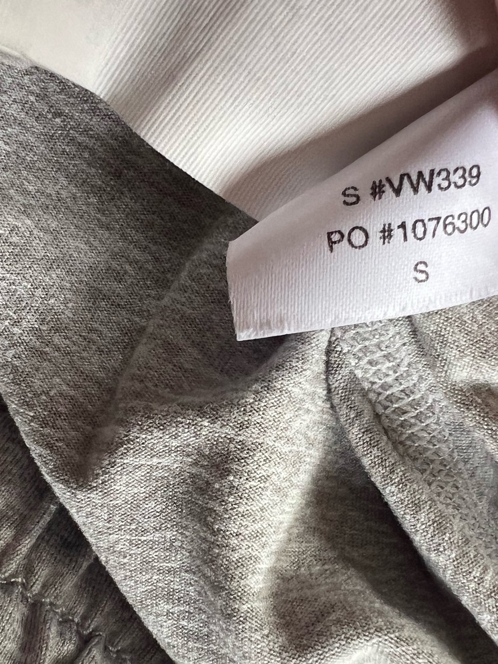 EUC Vuori Halo Performance Women's Athletic Sweat Shorts Loungewear Gray Sz S - Picture 11 of 11